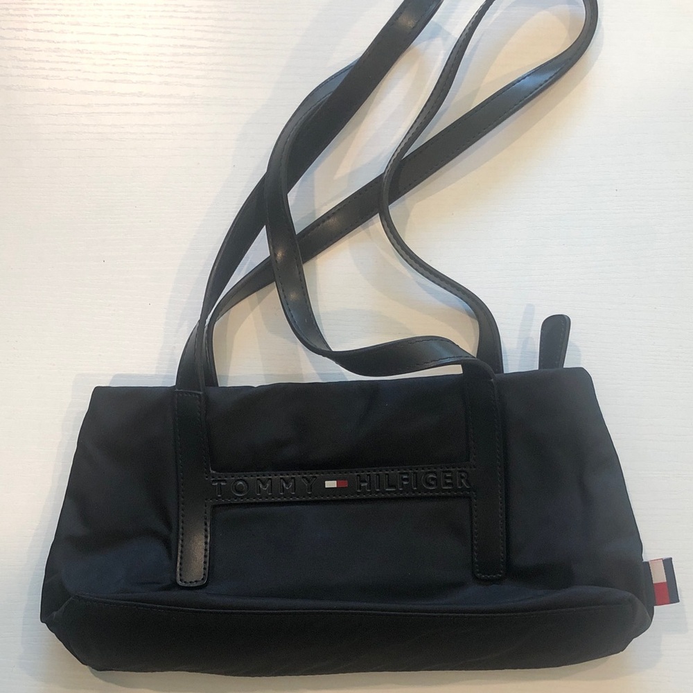 Tommy Hilfiger Black Shoulder Bag with Flag Accent